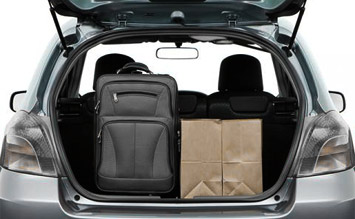 Luggage compartment » 2008 Toyota Auris