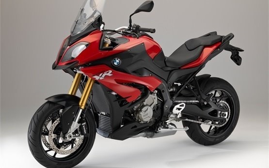 BMW S 1000 XR - наем на мотор Барселона