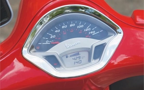 Piaggio Vespa GTS  300 scooter rental Kotor