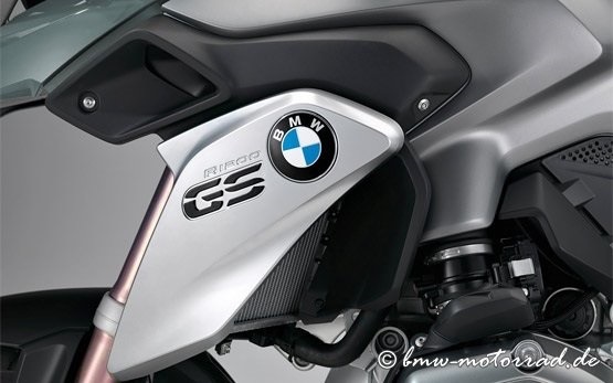 BMW R 1200 GS - motorcycle rent in Alghero Airport