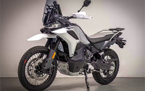 CFMOTO MT800 MTX ADV - Motorrad mieten Bukarest