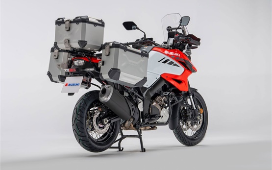 Suzuki V-strom 1050DE - motorcycle hire Sardinia