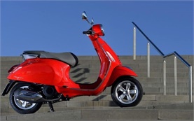 Piaggio Vespa 125 Primavera - alquiler de scooters en Malaga