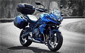 Triumph Tiger 660 Sport - alquilar una moto en Budva